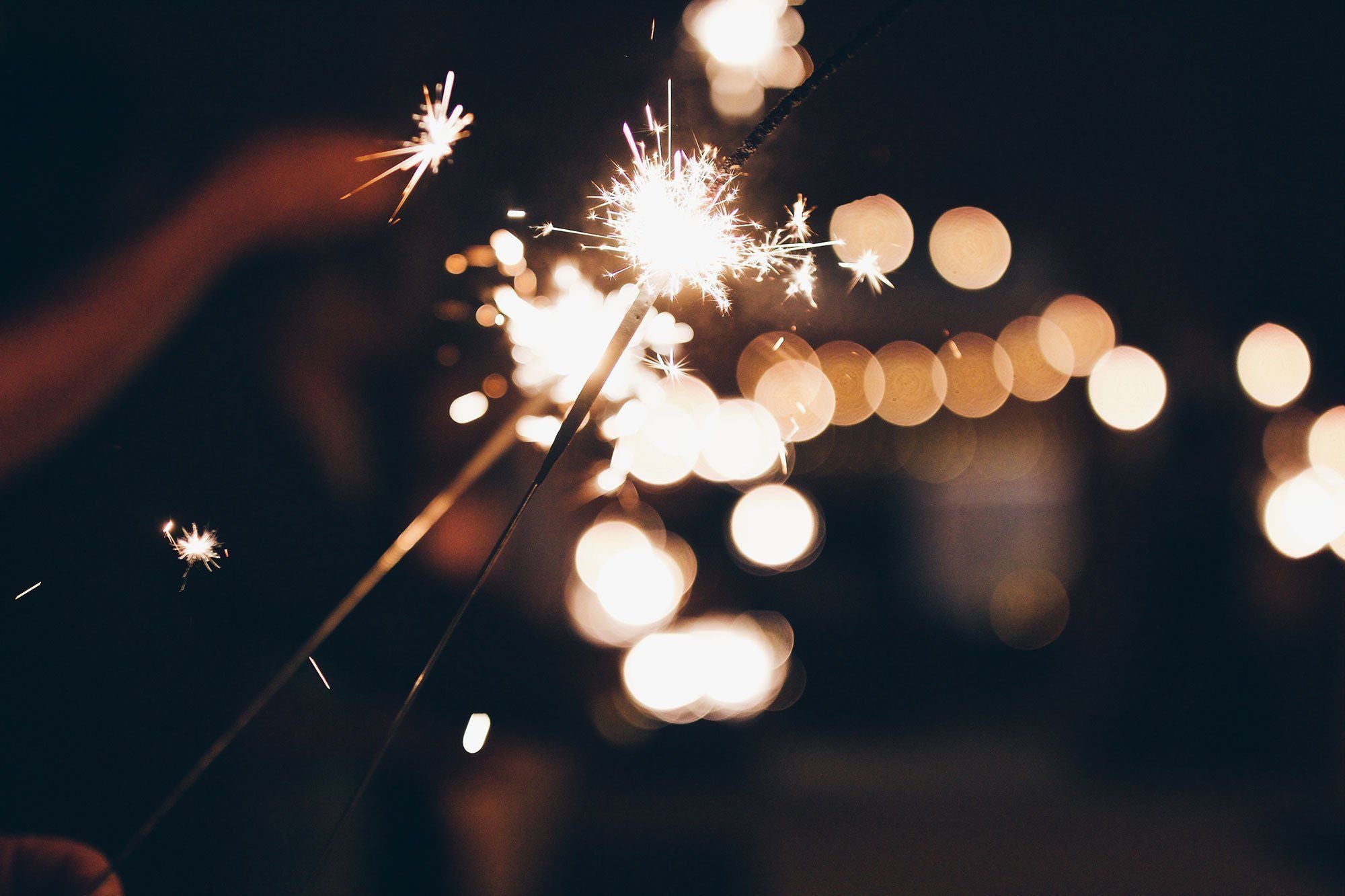 10 Party Perfect 1920s Accessories to Celebrate the New Year in Style | Tegen Accessories