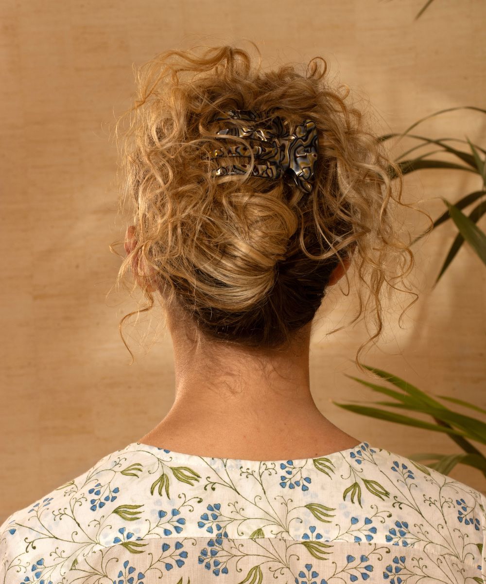 Comfortable Hair Claw Clips To Wear Whilst Driving