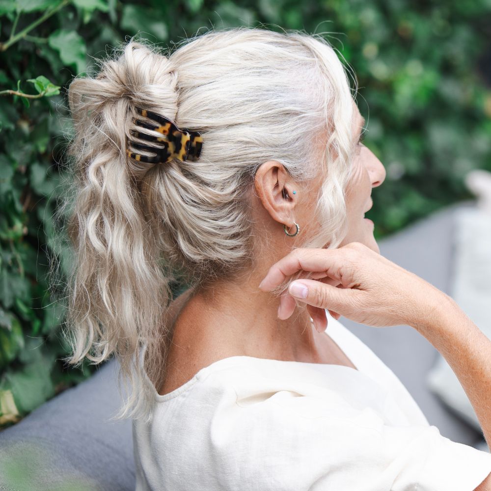 Small Sophia Claw fine hair | French Handmade Accessories | Dark Tokio