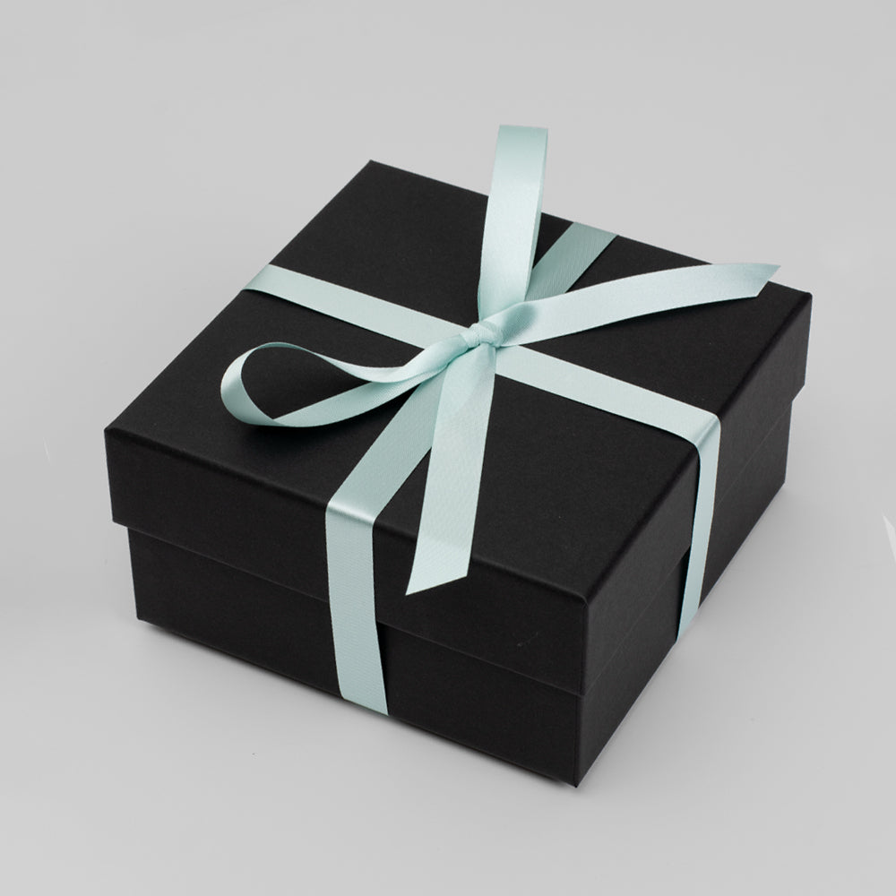 Gift Wrapping at Tegen Accessories