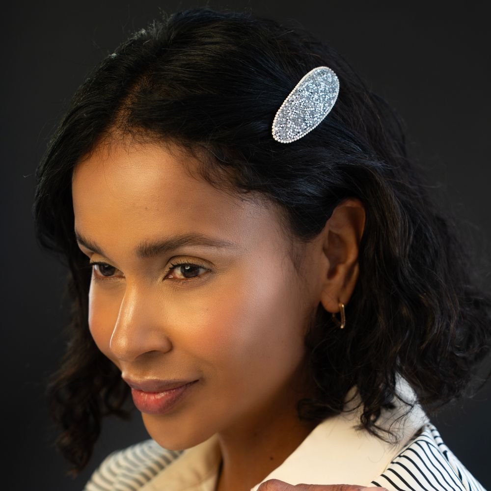 Oval Crystal Sparkle Snap Clip Crystal in Clear Crystal at Tegen Accessories